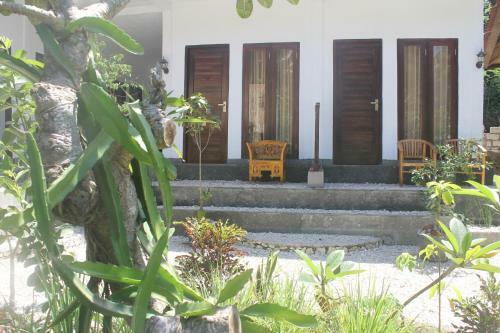 Villa Green House
