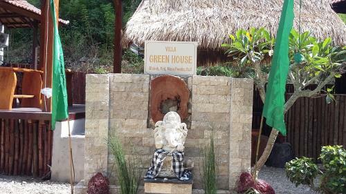 Villa Green House