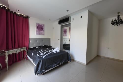 Hostal Seven Mirrors