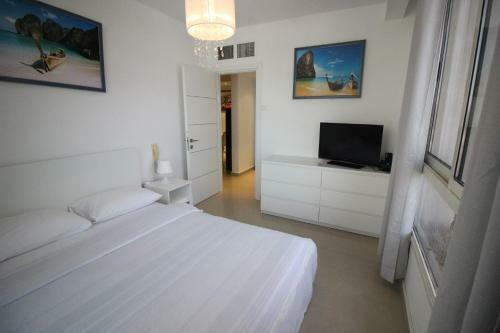 Sunset Apartment's Residence Du Golf