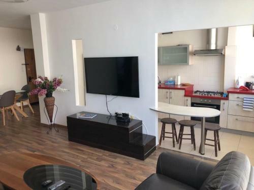 Sky Home Apartment Jabotinsky 8