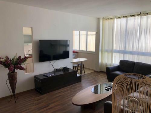 Sky Home Apartment Jabotinsky 8