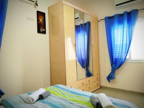Apartments S&l Near The Rambam And The Sea