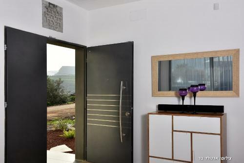Villa J