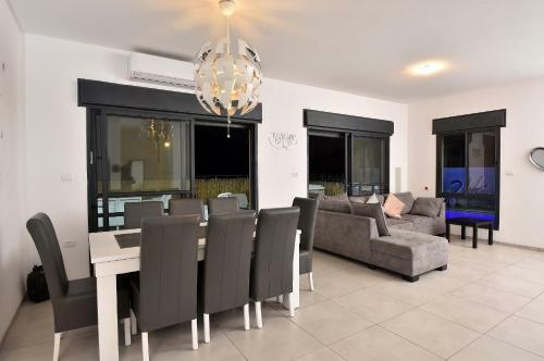 Or Kinneret Villa