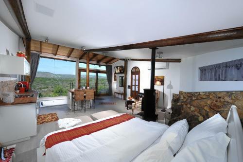 Finestra Suites