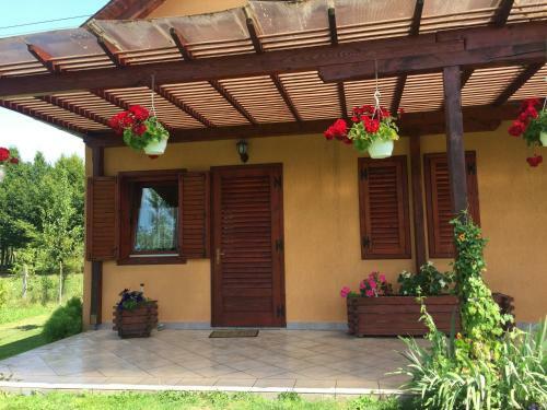 Hanga Guesthouse