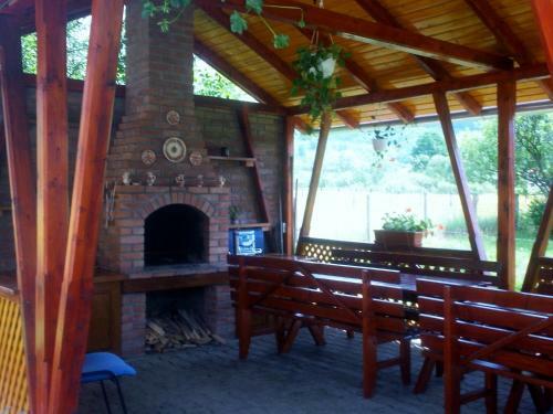 Hanga Guesthouse