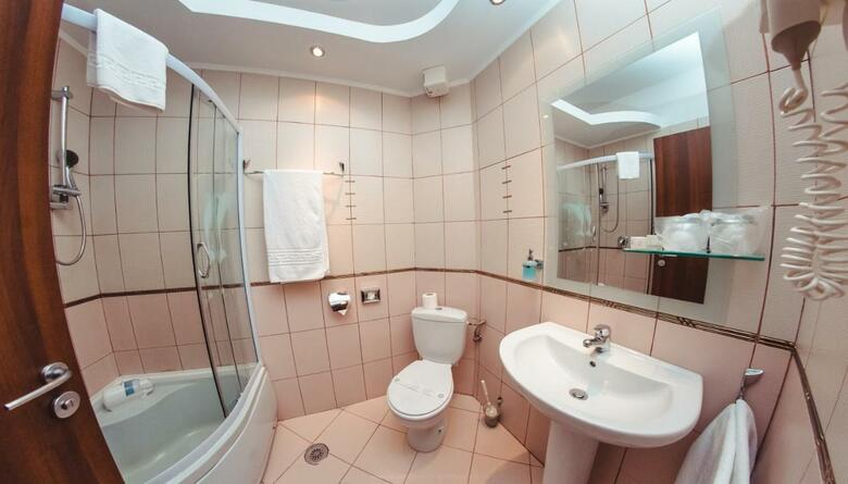 Celly Hotel