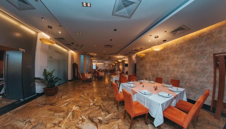 Celly Hotel