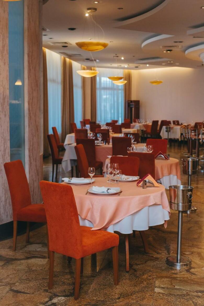 Celly Hotel