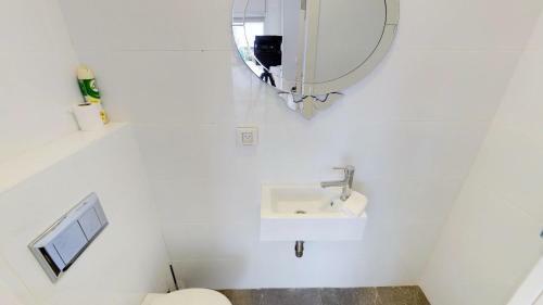 Apartamento Nice 2bd City Apt W/ Balcony By Sea N' Rent