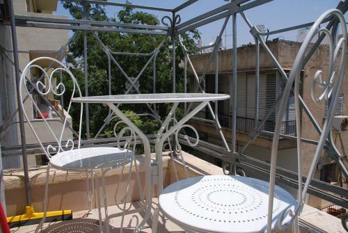 Chic Apartment On Ben Yehuda