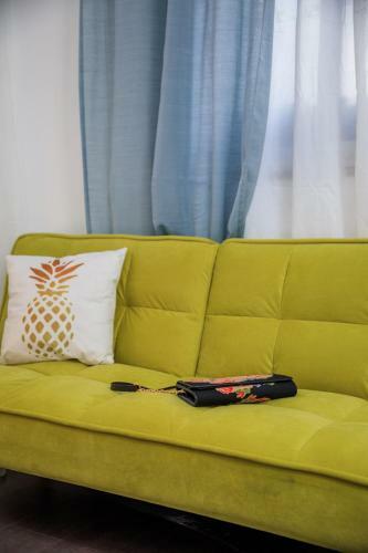 Huge Stylish 3 Bedrooms Apartment