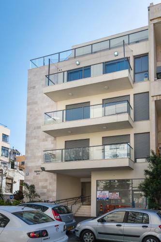 Yona Hanavi Apartment