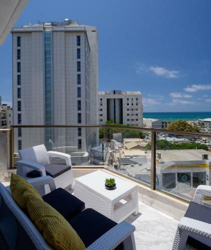 Studio Beach Apartments
