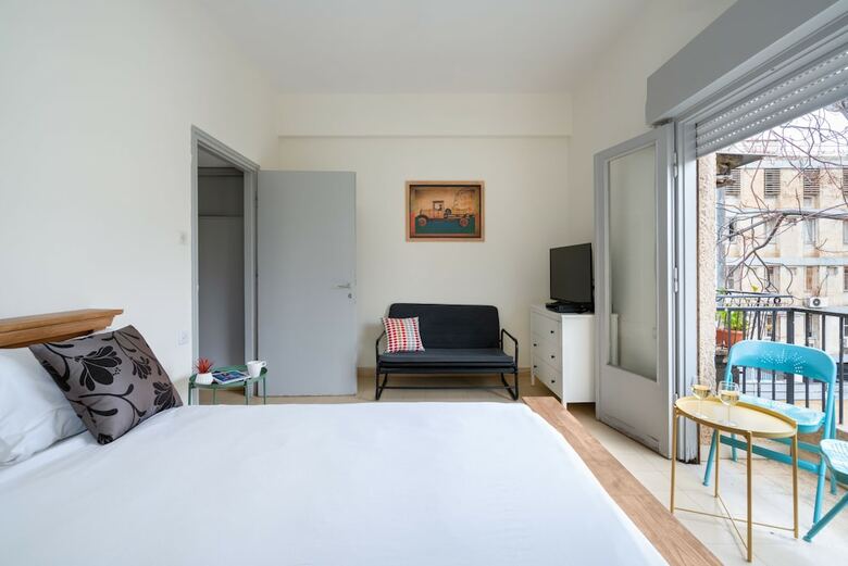 Beach Apartments By Reines5 Tlv