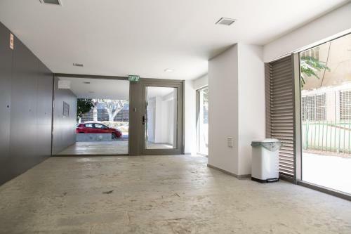 Spacious Apartment Near Ihilov