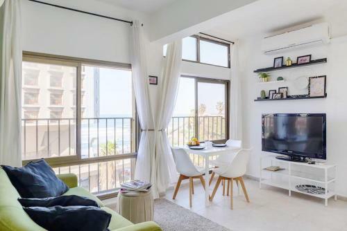 Sea View Apartment