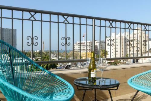 Luka 15 - By Beach Apartments Tlv