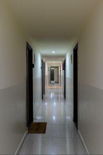 Nhe Rothschild Apartments