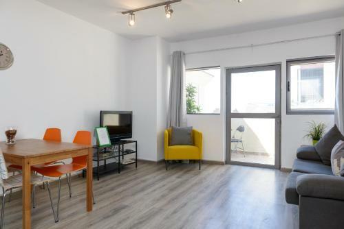 Apartamento Beachfront 52 By Tlv 2 Rent