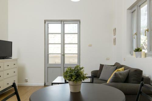 Apartamento Beachfront 52 By Tlv 2 Rent