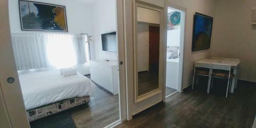 Begin19 Apartments & Hostel