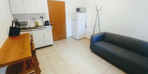 Begin19 Apartments & Hostel