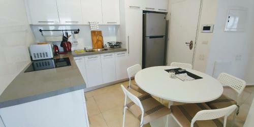Begin19 Apartments & Hostel