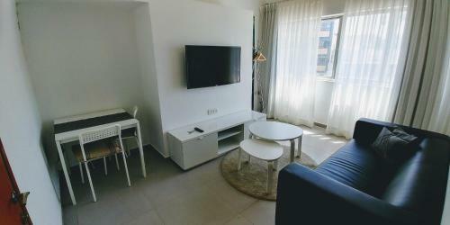 Begin19 Apartments & Hostel