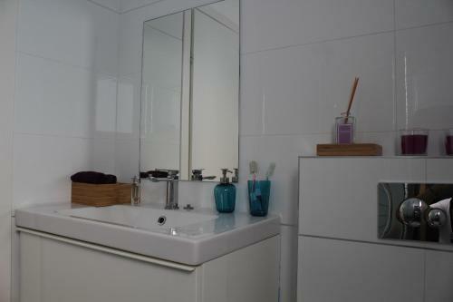 Apartamento Charming & Bright Clean With Balcony