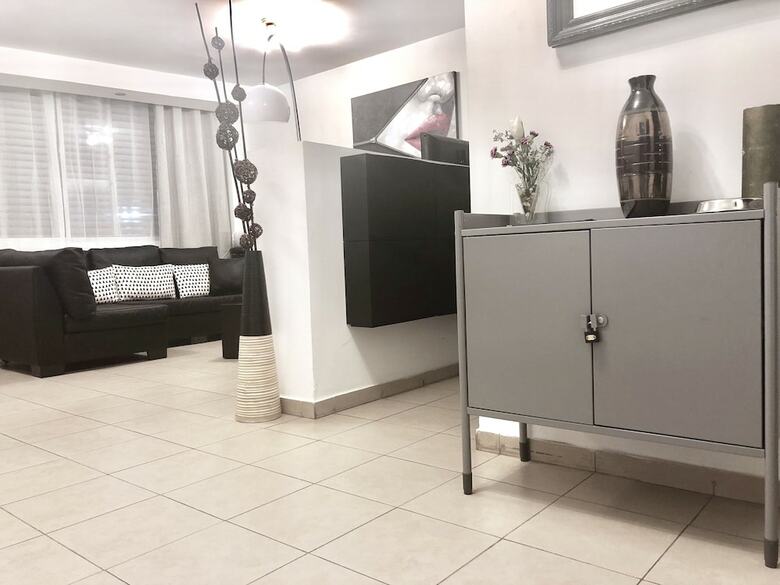 Apartamento Stylish Tel Aviv Central Loft