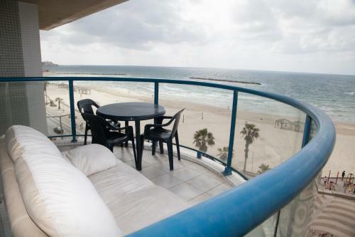 Apartamento M Sea Suites - By The Beach