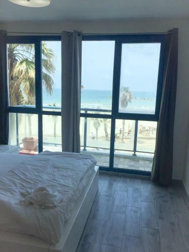 Apartamento M Sea Suites - By The Beach