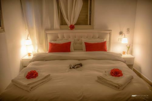 Hostal Etzel Tami Hospitality