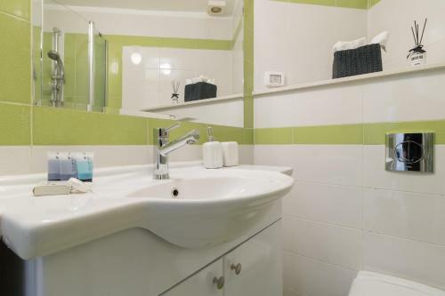 City Center Eliash Apartment