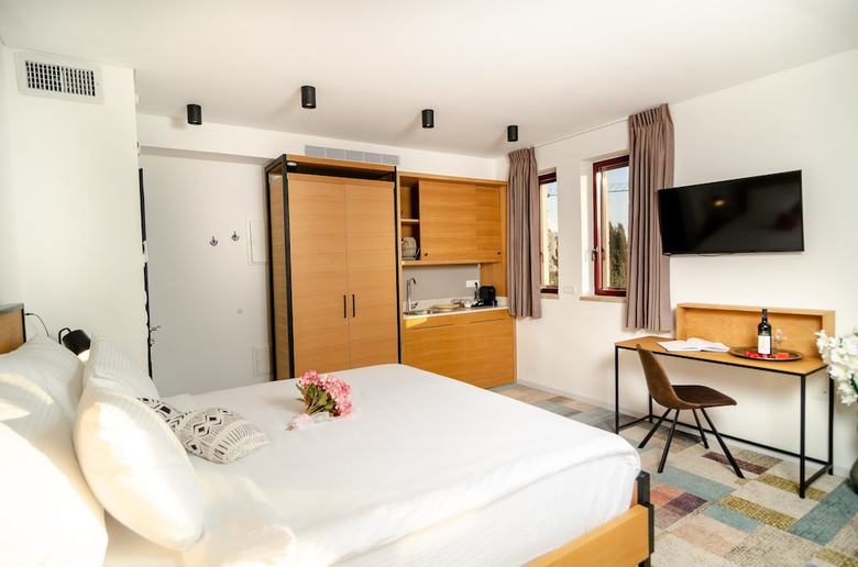 Biazi Hotel