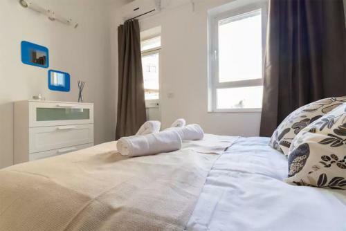 Royal George Apartment
