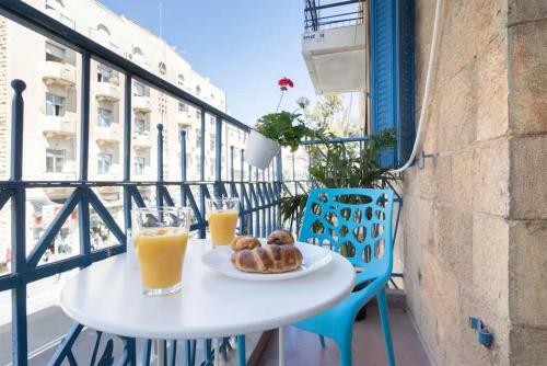 Royal George Apartment