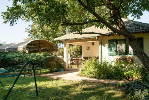 Hostal Amira And George's Guest House