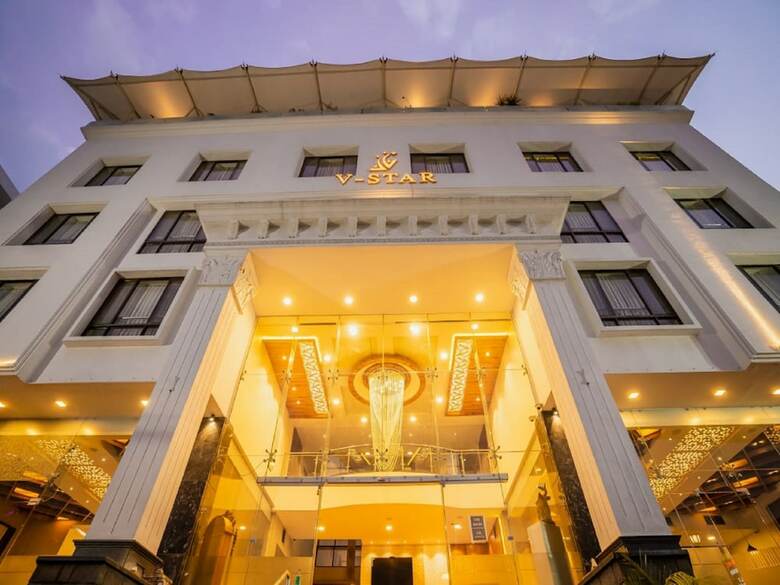 Hotel V Star