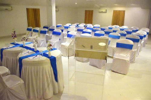 Hotel Baywatch Express Vishi