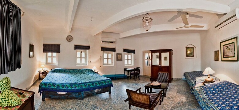 Hotel Neemrana's - Hill Fort - Kesroli