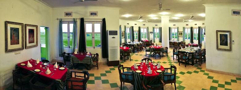 Hotel Neemrana's - Hill Fort - Kesroli