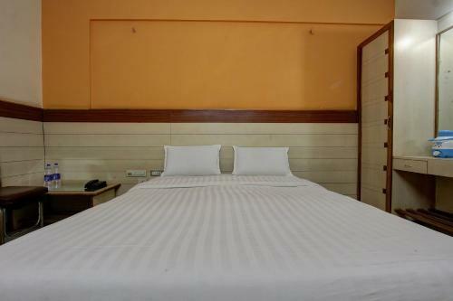 Bed & Breakfast Hotel Rajsangam International