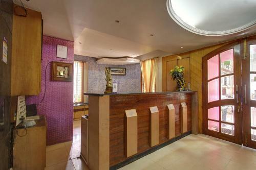 Bed & Breakfast Hotel Rajsangam International
