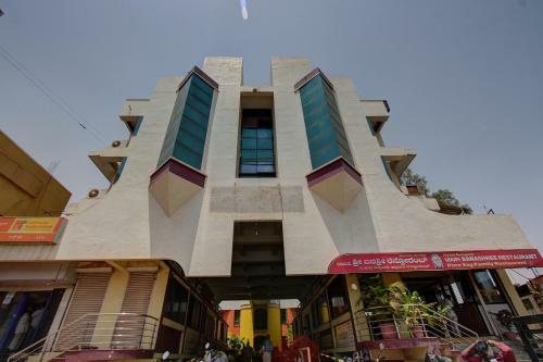 Bed & Breakfast Hotel Rajsangam International