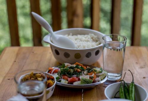 Hotel Sharda Resort-tirthan Valley