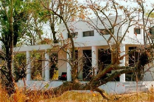 Hotel Junglemantra Resorts